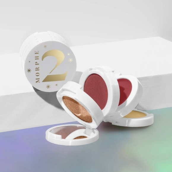 🆕️QUAD GOALS MULTI-PALETTE- GLITZ & GLOW 🆕️ ♥️ - Picture 3 of 6